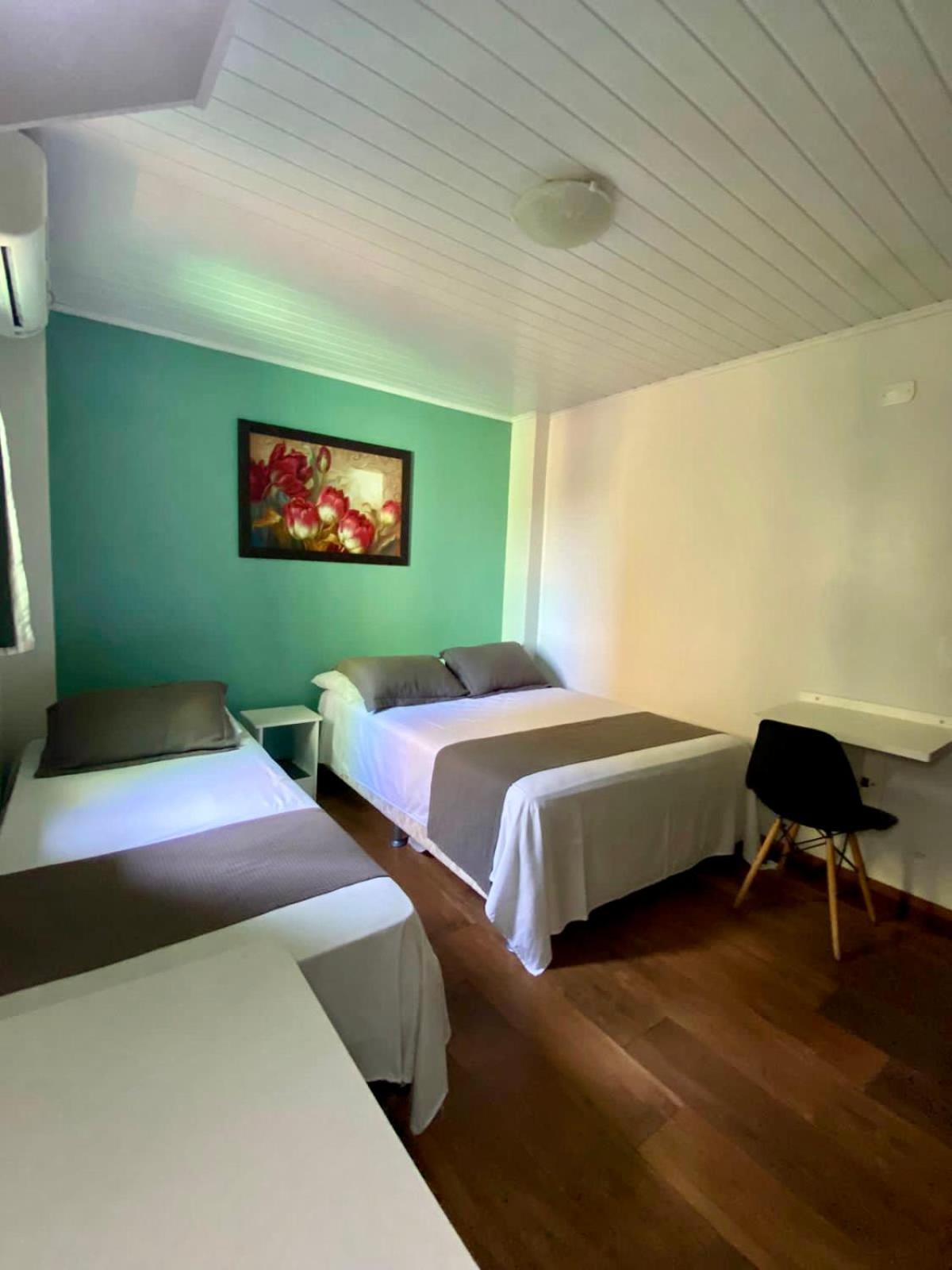 Queiroz Palace Hotel Siqueira Campos Esterno foto