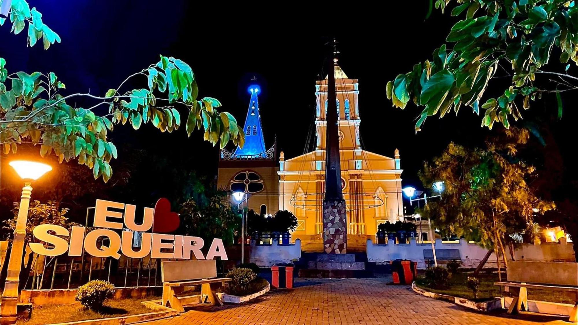 Queiroz Palace Hotel Siqueira Campos Esterno foto